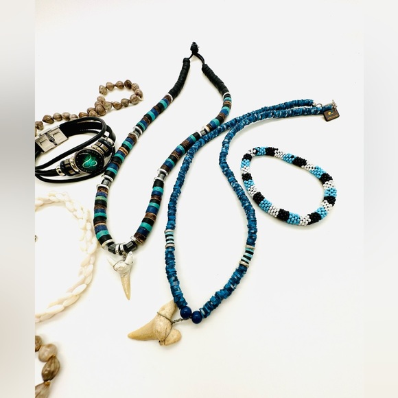 Shark Tooth Jewelry Lot - Picture 3 of 12